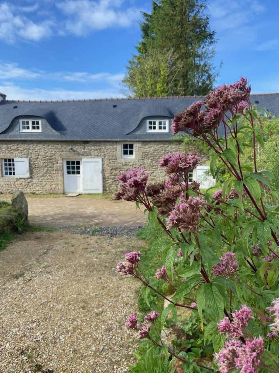 Moulin De Kerstrat Villa Brennilis Eksteriør billede